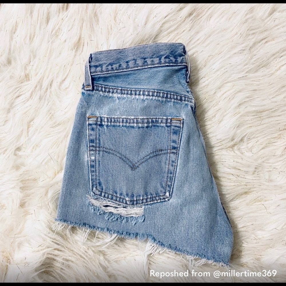 Levi’s high waisted shorts